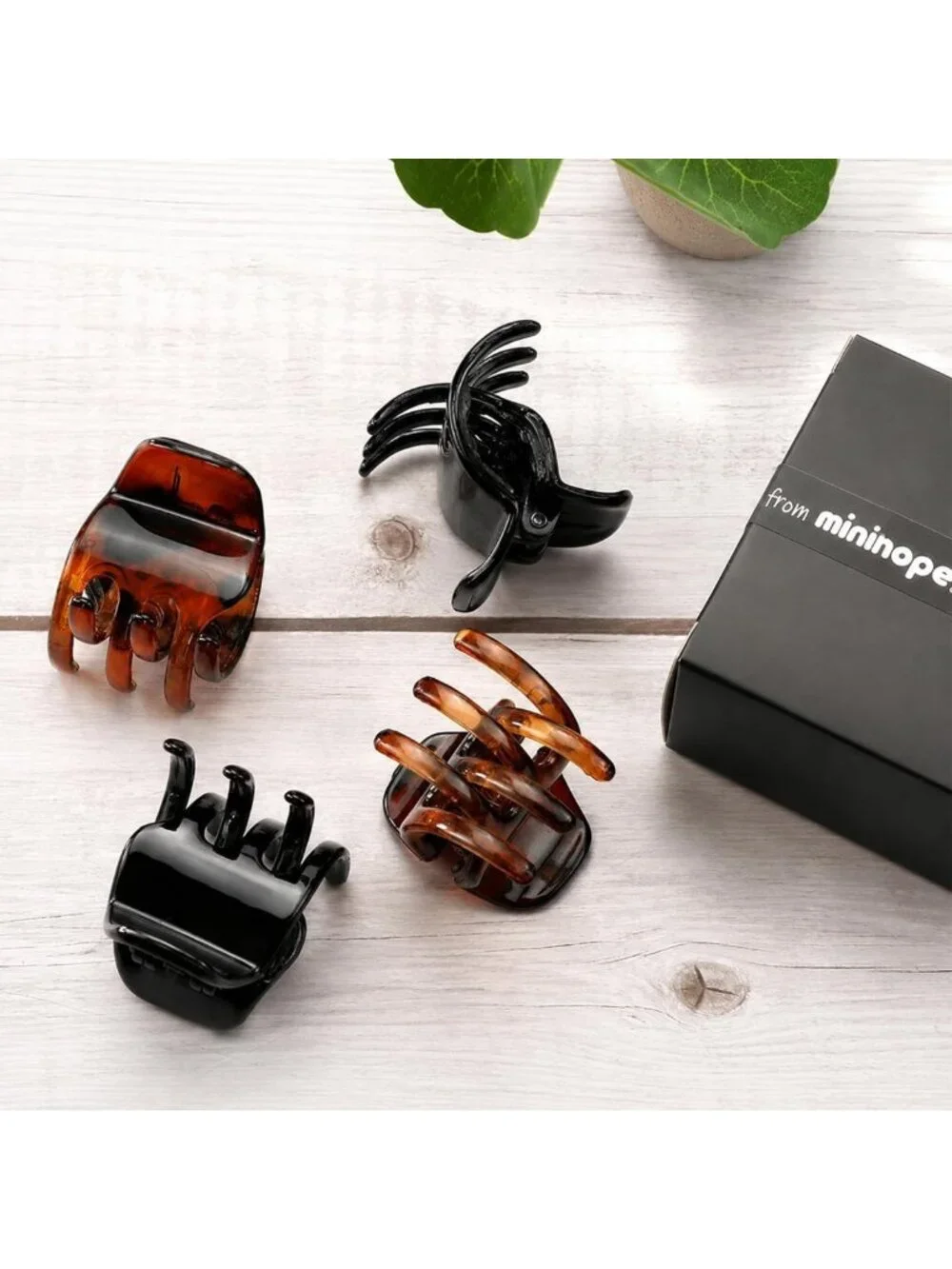4 Pack Medium Nonslip Claw Clips - Hair Jaw Accessories for Easy Updos & Makeup